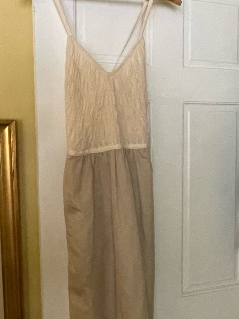 Banana Republic Cream and Beige Sun Dress Silk Ruched Bodice Linen Skirt Sz 0 Sm